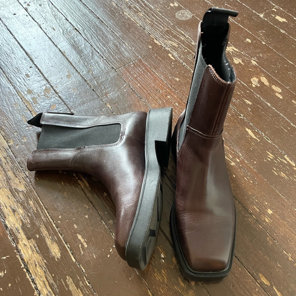 Vagabond Chelsea Ankle Boots